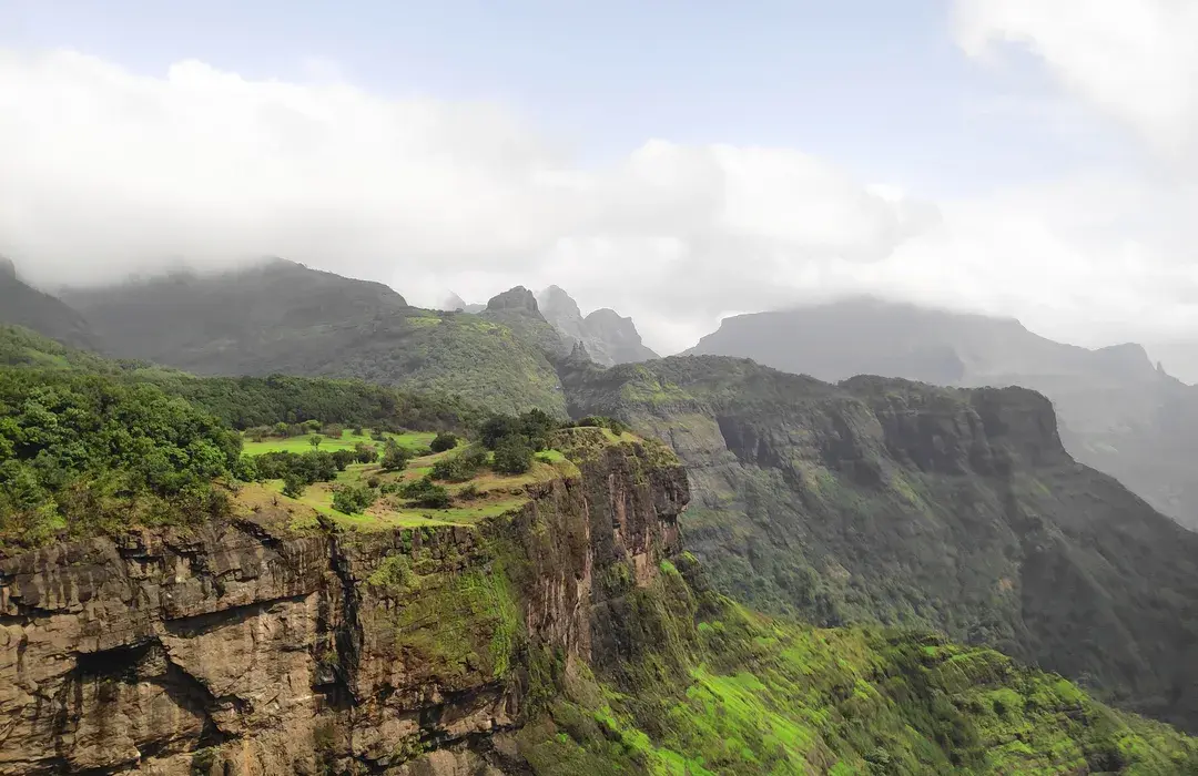 SANDHAN VALLEY - Valley of Shadows & KALSUBAI PEAK -Highest peak of Maharastra poster